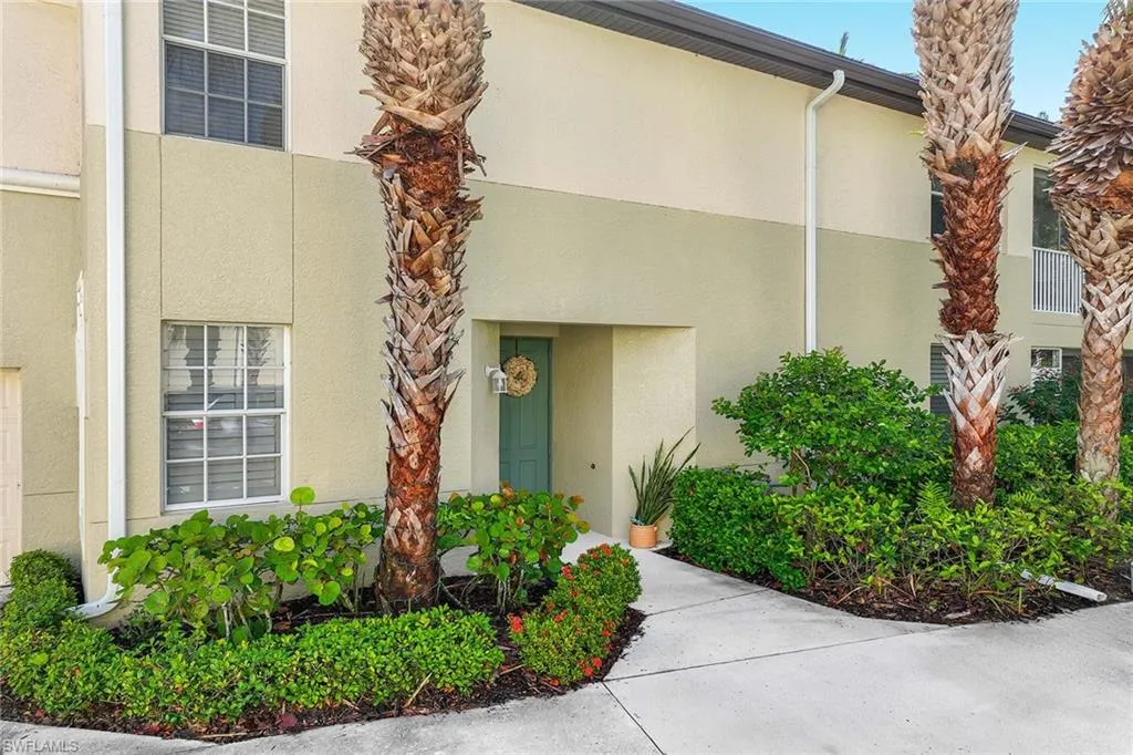 1786 Tarpon Bay DR, Naples, FL 34119,225045305