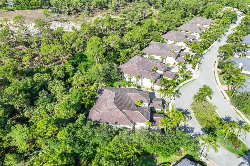 1786 Tarpon Bay DR, Naples, FL 34119,225045305