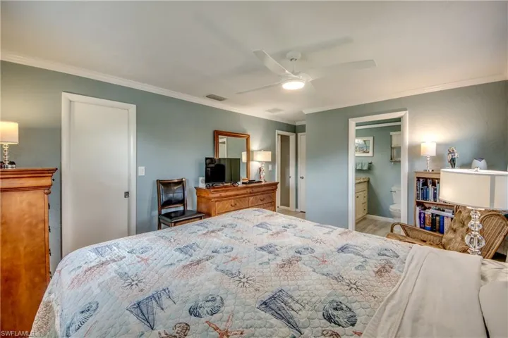 5574 Hamlet Ln, Fort Myers, Florida 33919