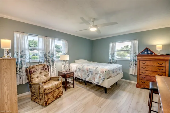5574 Hamlet Ln, Fort Myers, Florida 33919