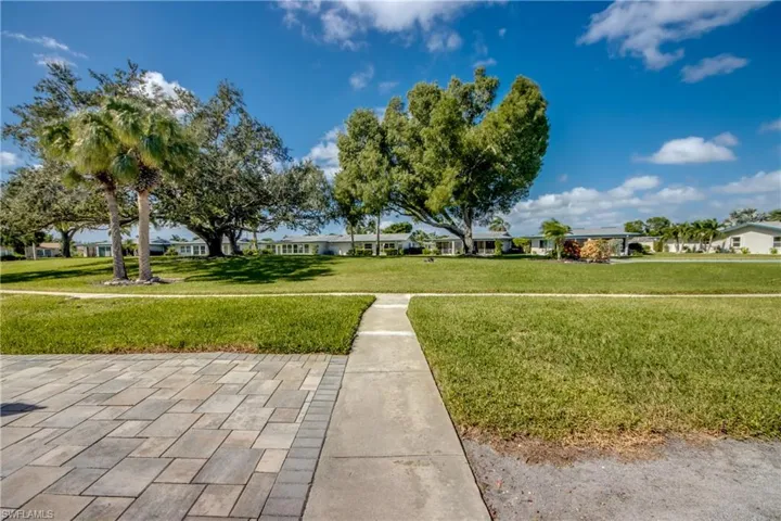 5574 Hamlet Ln, Fort Myers, Florida 33919