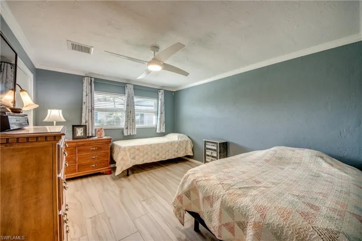 5574 Hamlet Ln, Fort Myers, Florida 33919