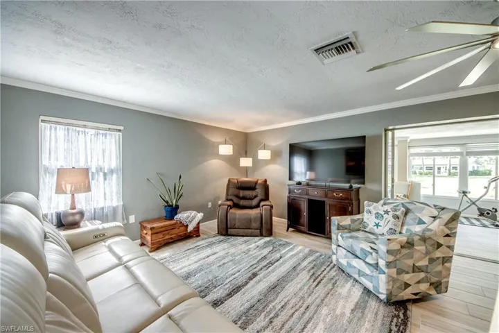 5574 Hamlet Ln, Fort Myers, Florida 33919
