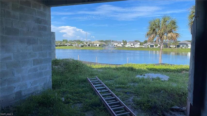 lanai lake view