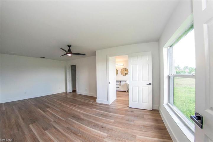 Primary Bedroom with Large walk-in closet
