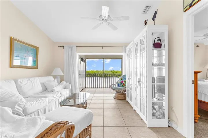 1295 Mainsail Dr # 912, Naples, Florida 34114