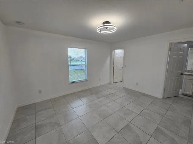 2523 Ne 6th Pl, Cape Coral, Florida 33909