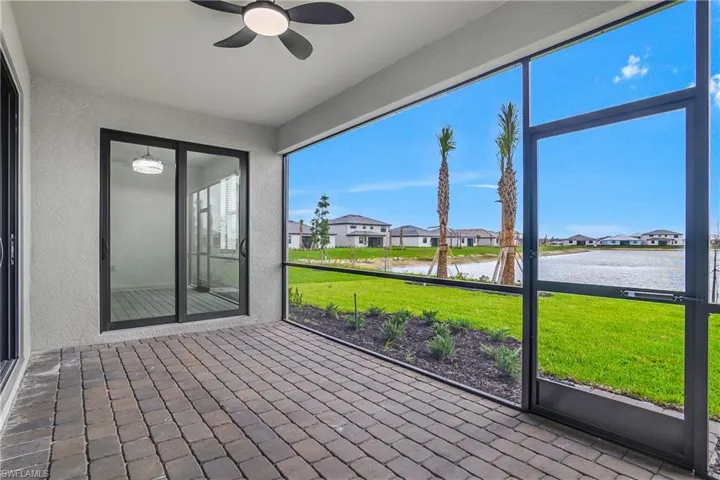Enjoy outdoor entertaining on your screened lanai.