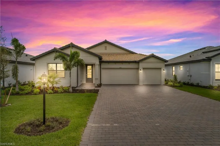 This gorgeous Manor Home, Richmond floor plan, offers over 2700 sf of living space, 4 bedrooms plus a den, 3 full baths, a 3 car garage, and a beautiful water view!