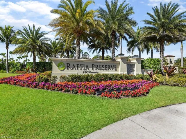 Highly Desired Naples Location