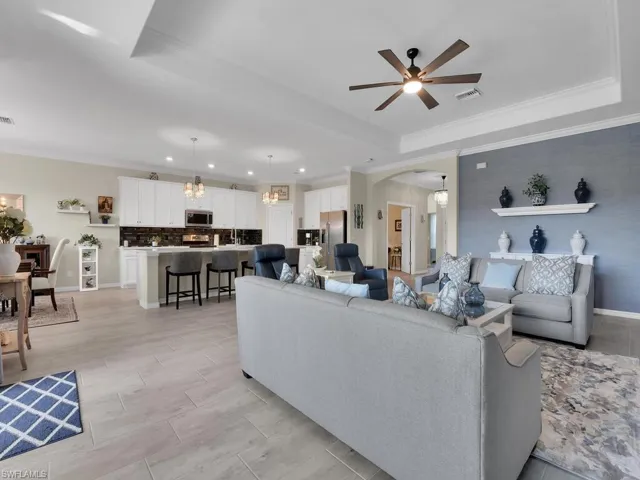 Volume & Tray Ceilings