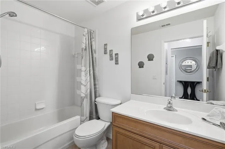 8251 Pathfinder Loop 633, Fort Myers, Florida 33919