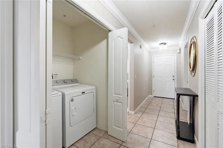8251 Pathfinder Loop 633, Fort Myers, Florida 33919