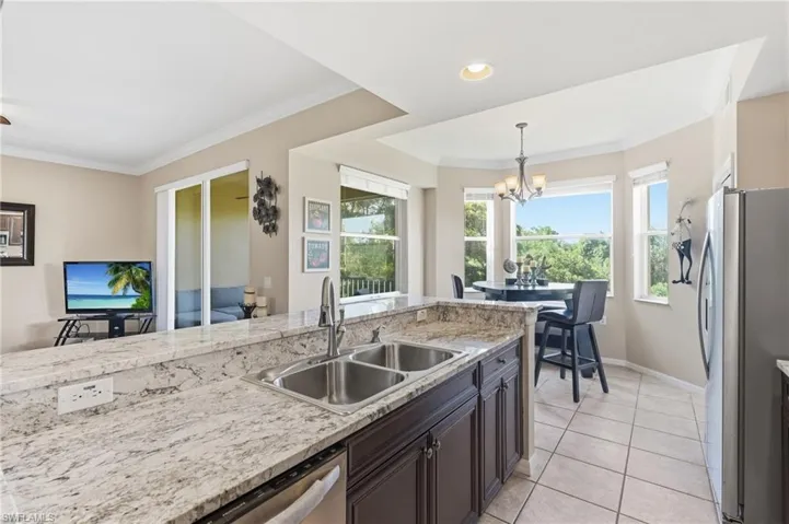 8251 Pathfinder Loop 633, Fort Myers, Florida 33919