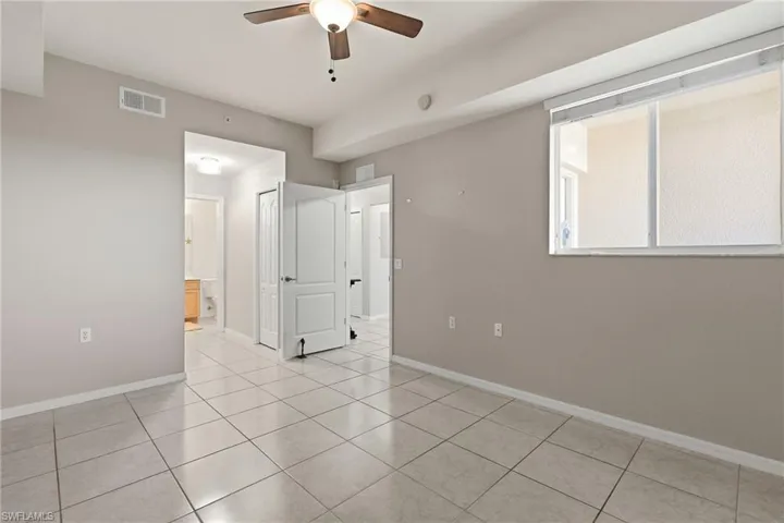 8251 Pathfinder Loop 633, Fort Myers, Florida 33919