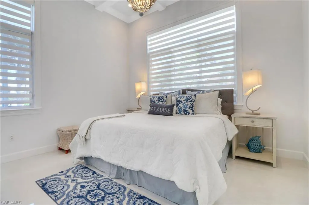 1070 Dana CT, Marco Island, FL 34145,225045281