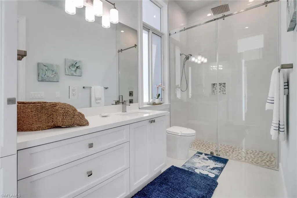 1070 Dana CT, Marco Island, FL 34145,225045281