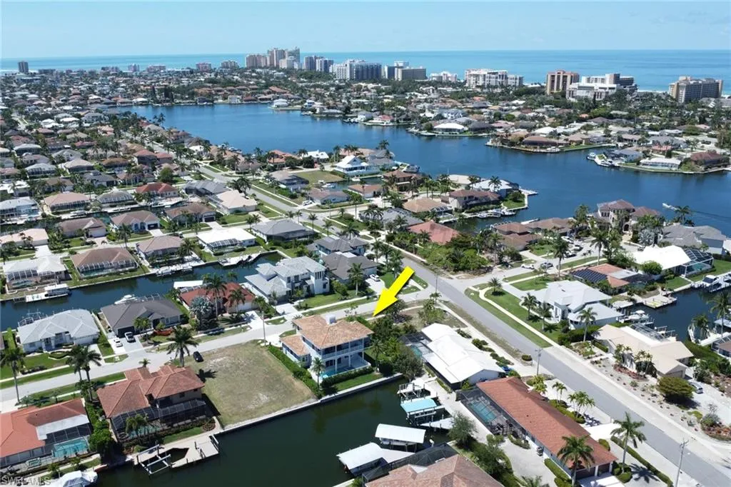 1070 Dana CT, Marco Island, FL 34145,225045281