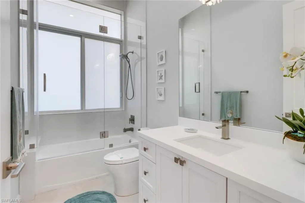1070 Dana CT, Marco Island, FL 34145,225045281