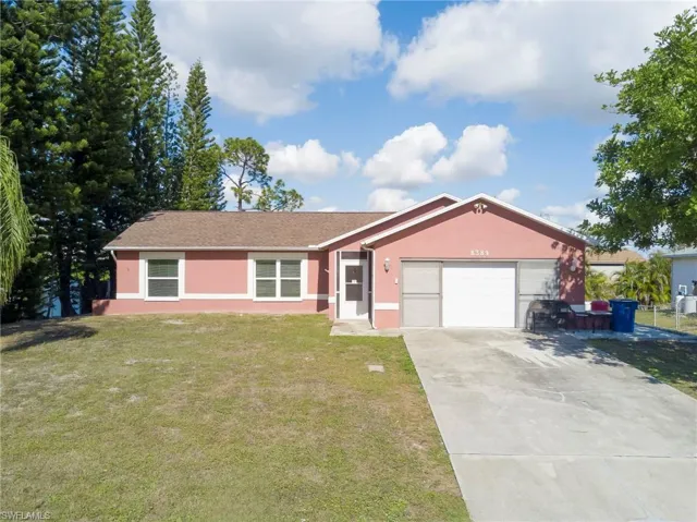 8389 Butternut Rd, Fort Myers, Florida 33967