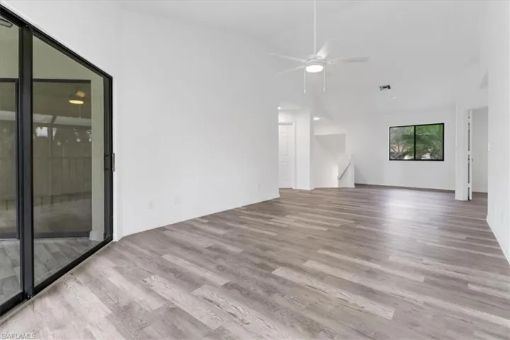 142 Bennington Dr # 8, Naples Fl 34104