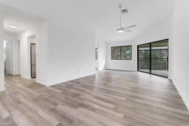 142 Bennington Dr # 8, Naples Fl 34104