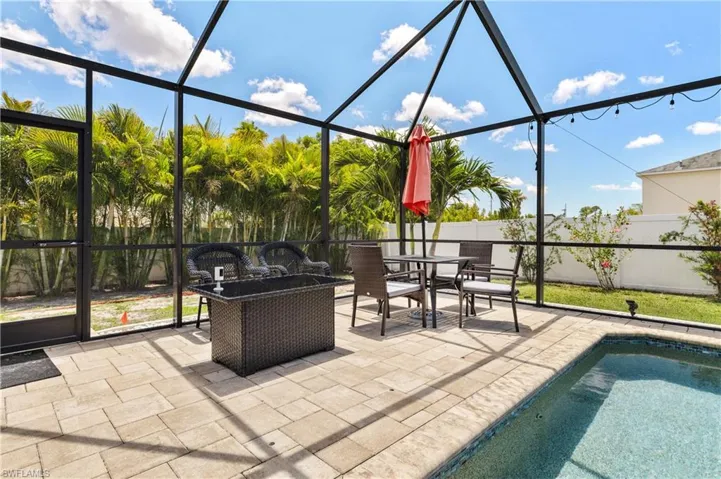 18 Sw 19th Ter, Cape Coral, Florida 33991