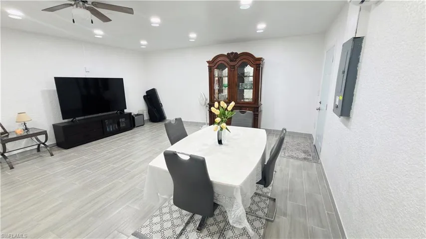 garage area (open floor)