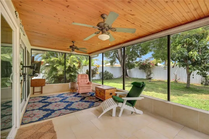 27593  Baretta  DR, Bonita Springs, FL 34135