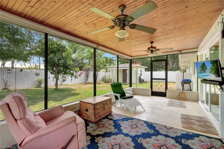 27593  Baretta  DR, Bonita Springs, FL 34135