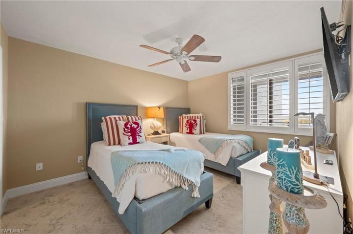 Plenty of room for family and friends - Guest room 2
