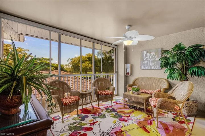 Entry lanai