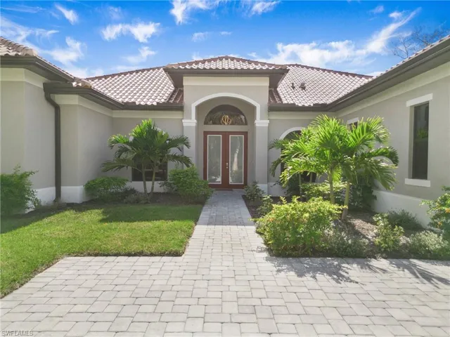 610  25th NW AVE, Naples, FL 34120
