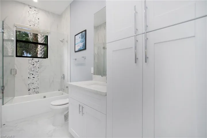 610  25th NW AVE, Naples, FL 34120