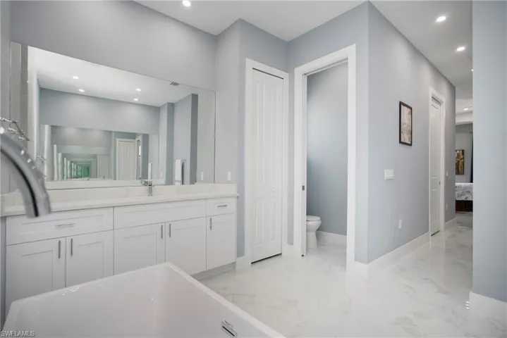610  25th NW AVE, Naples, FL 34120
