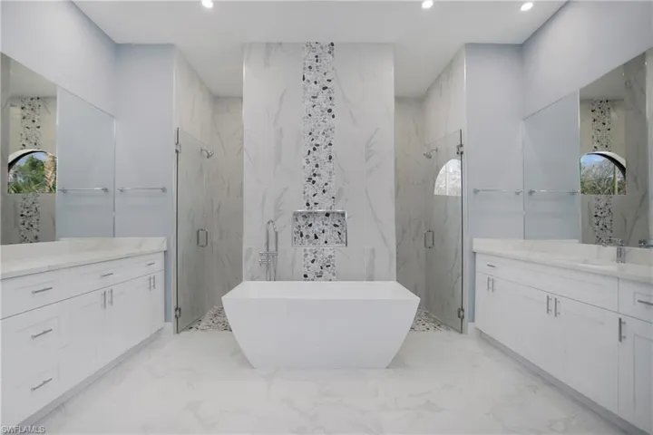 610  25th NW AVE, Naples, FL 34120