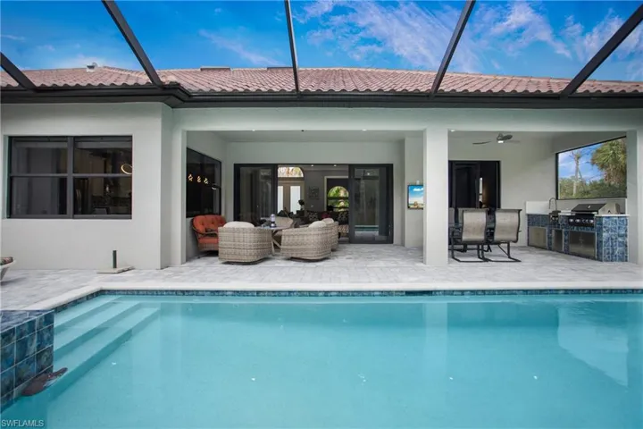 610  25th NW AVE, Naples, FL 34120
