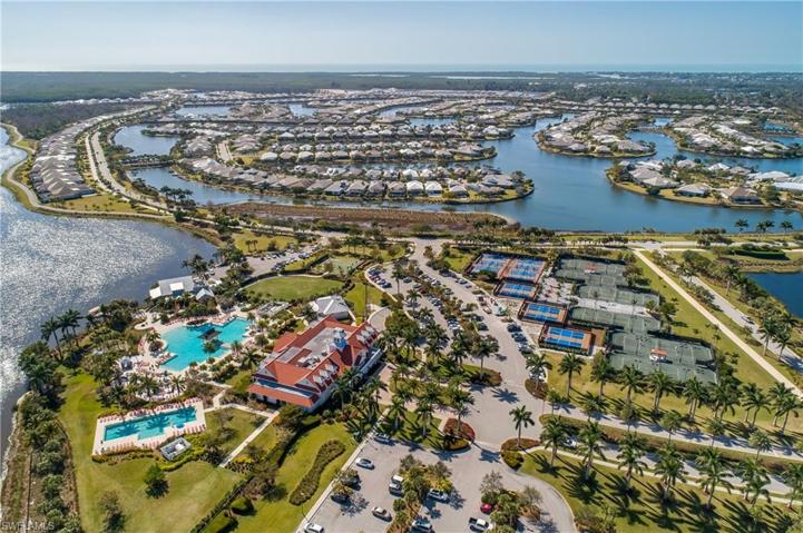 Notice the Gulf of Mexico in the background.