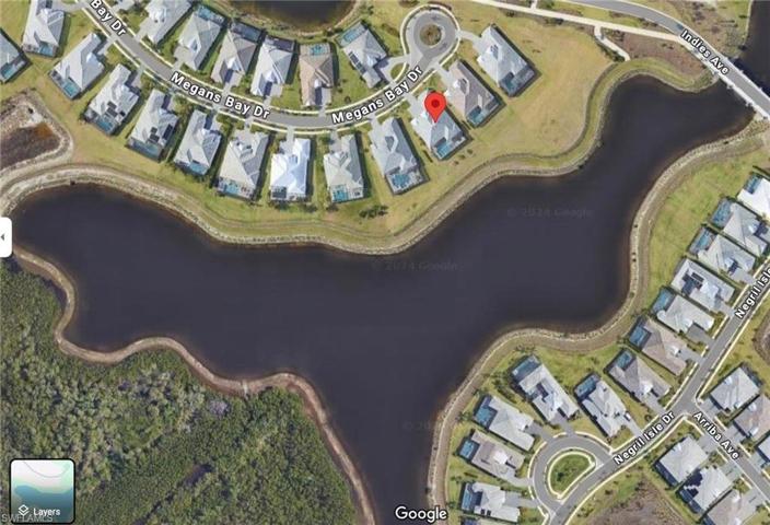 Yard backs to the Natural, Cypress Waterway.