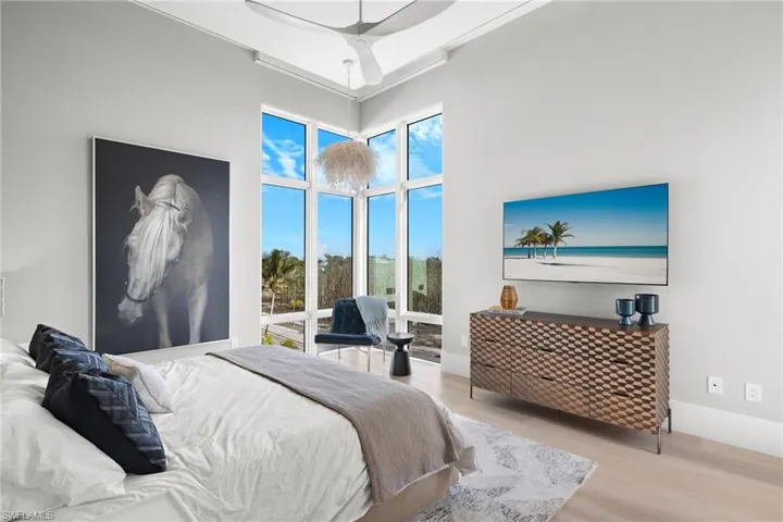 Guest Room 3 of 4