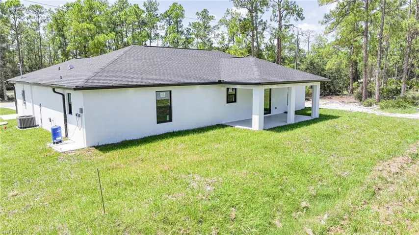 1407 E 15th St, Lehigh Acres, Florida 33972