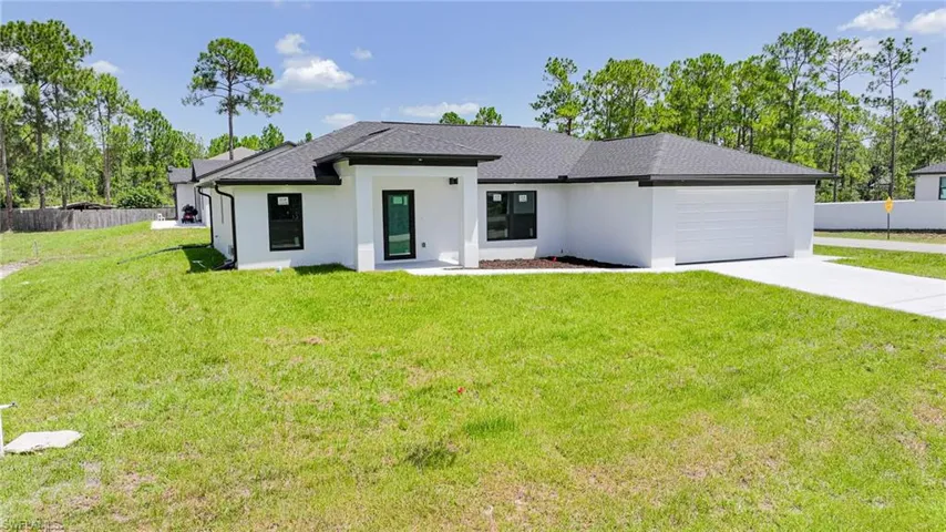 1407 E 15th St, Lehigh Acres, Florida 33972