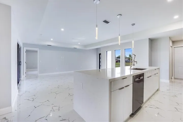 4165 Nw 40th Ave, Cape Coral Fl 33993