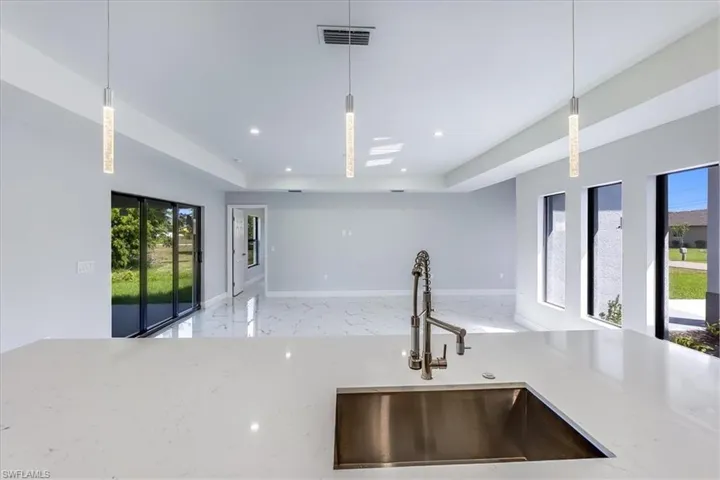 4165 Nw 40th Ave, Cape Coral Fl 33993