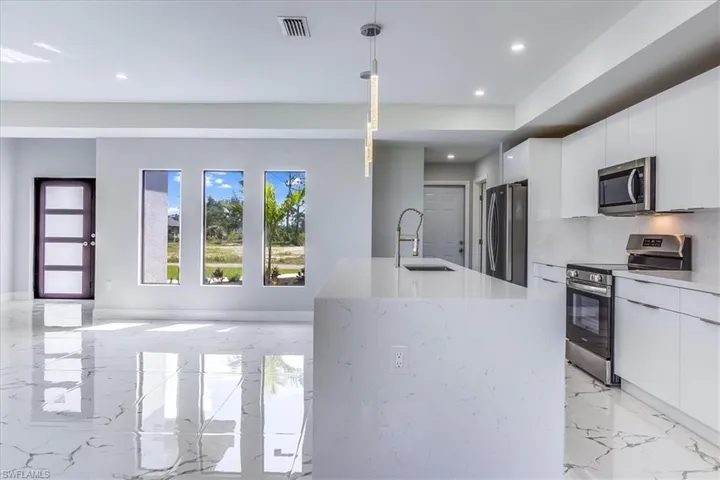 4165 Nw 40th Ave, Cape Coral Fl 33993
