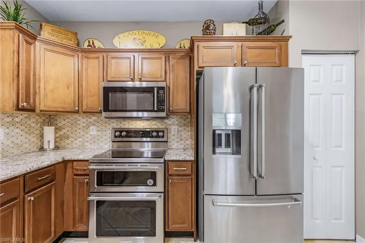 3331 Dandolo Cir, Cape Coral, Florida 33909