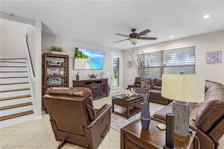 3331 Dandolo Cir, Cape Coral, Florida 33909