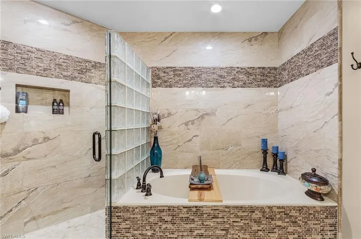 3331 Dandolo Cir, Cape Coral, Florida 33909