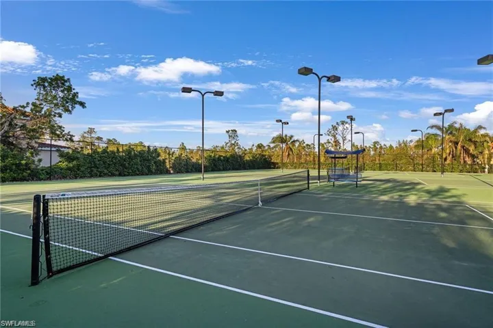 3331 Dandolo Cir, Cape Coral, Florida 33909