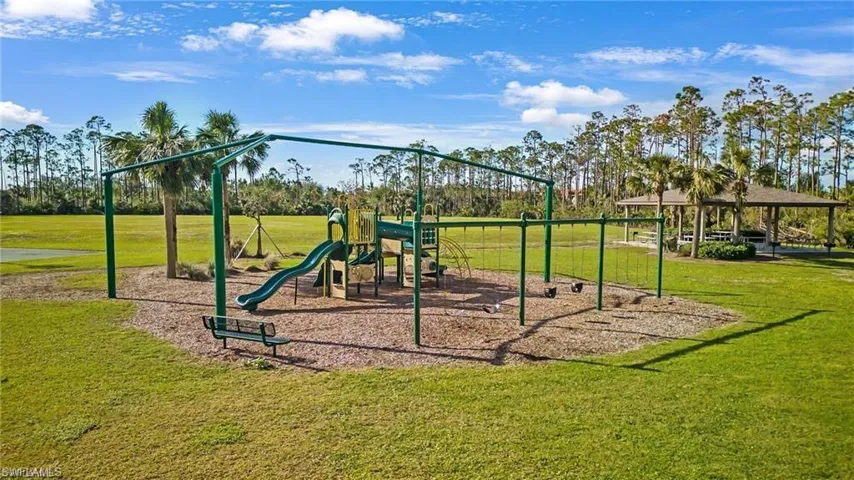 3331 Dandolo Cir, Cape Coral, Florida 33909
